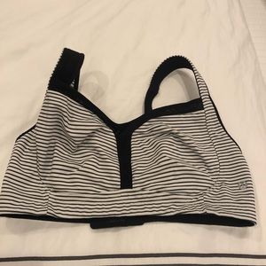 Lululemon tata tamer